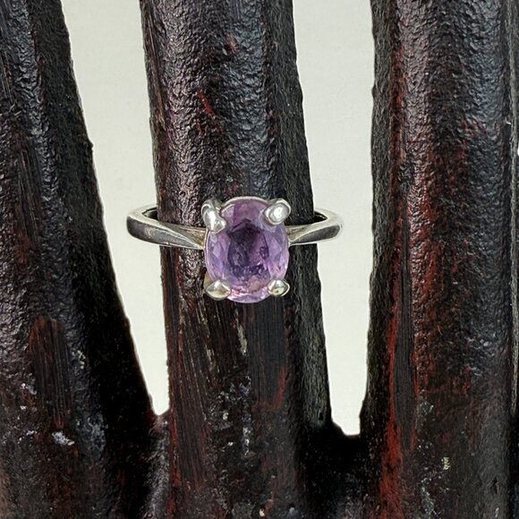 Sterling Silver Purple Amethyst Ring Size 4.5 - Picture 1 of 8